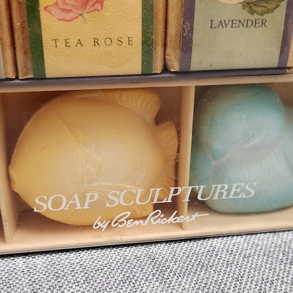 Vintage Ben Rickert Hand Soaps Floral & Sculpted. Lot of 3. - Picture 4 of 7